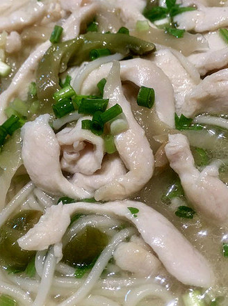 一碗榨菜鸡丝面