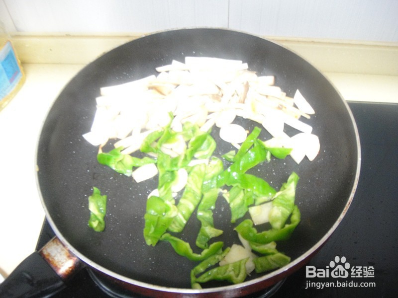 干煸五花肉杏鲍菇的做法