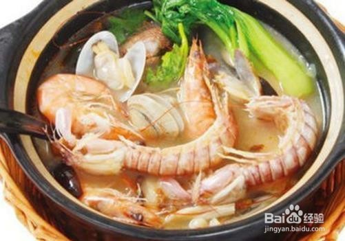 一桌非常特别无二的连夜饭