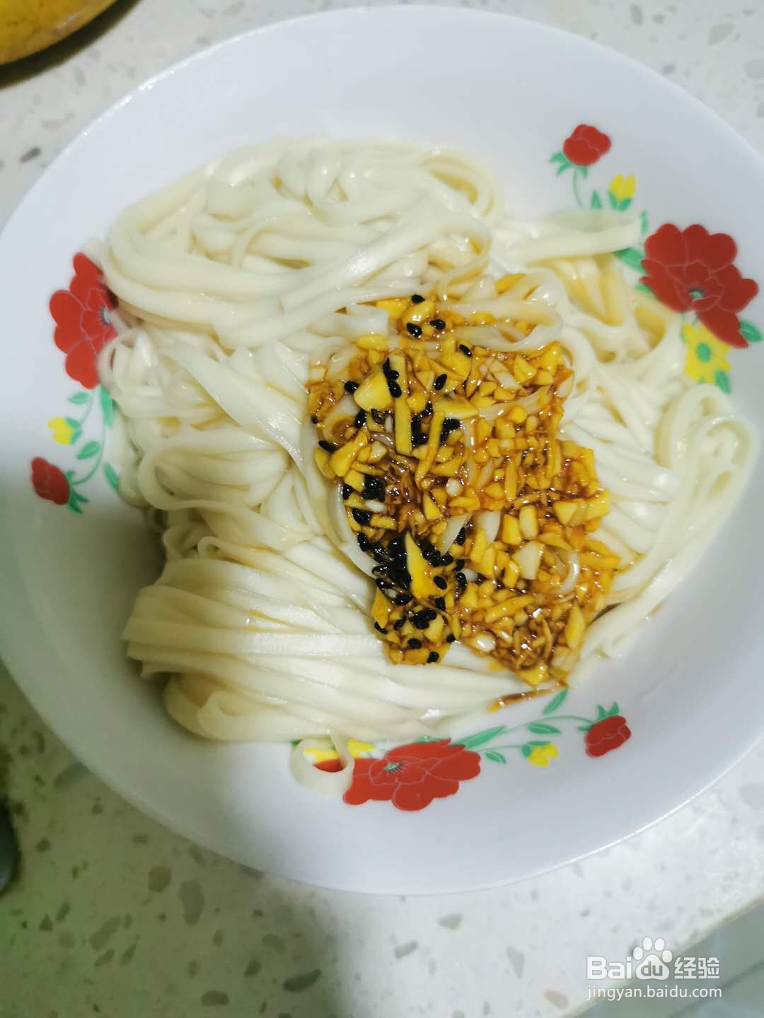丝瓜鸡蛋面的做法