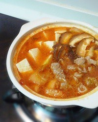 美食教学之泡菜肥牛锅!