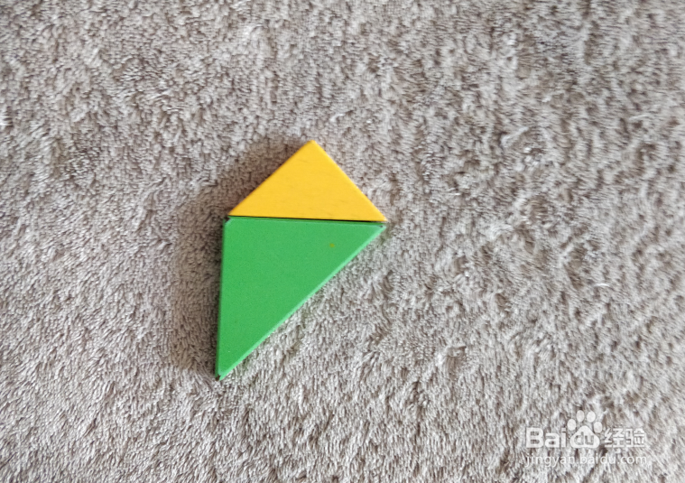 用七巧板怎样拼一个杏核？