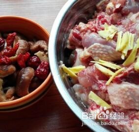 鸡肉搭配什么煲汤