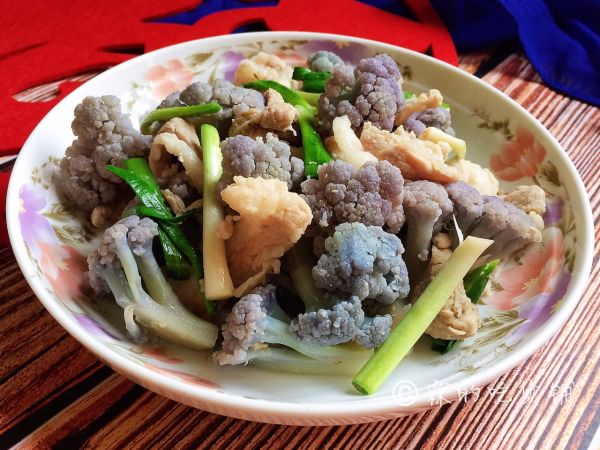 紫花菜炒五花肉