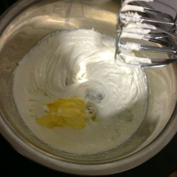 南瓜味瑞士奶油霜