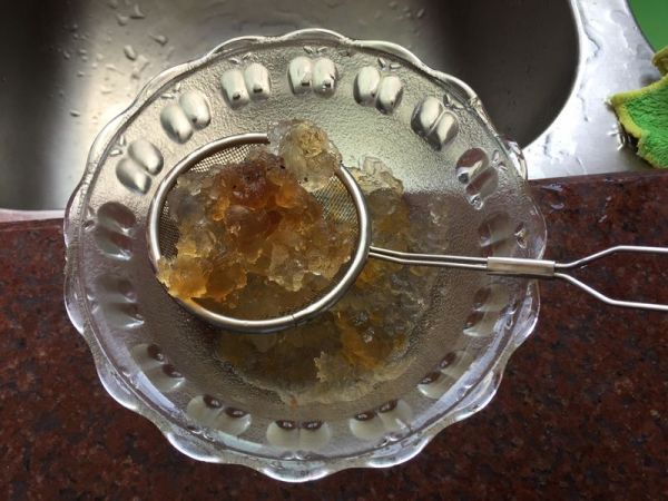 桃胶枸杞水果茶