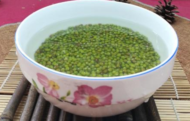 让黄豆芽变成“绿豆芽