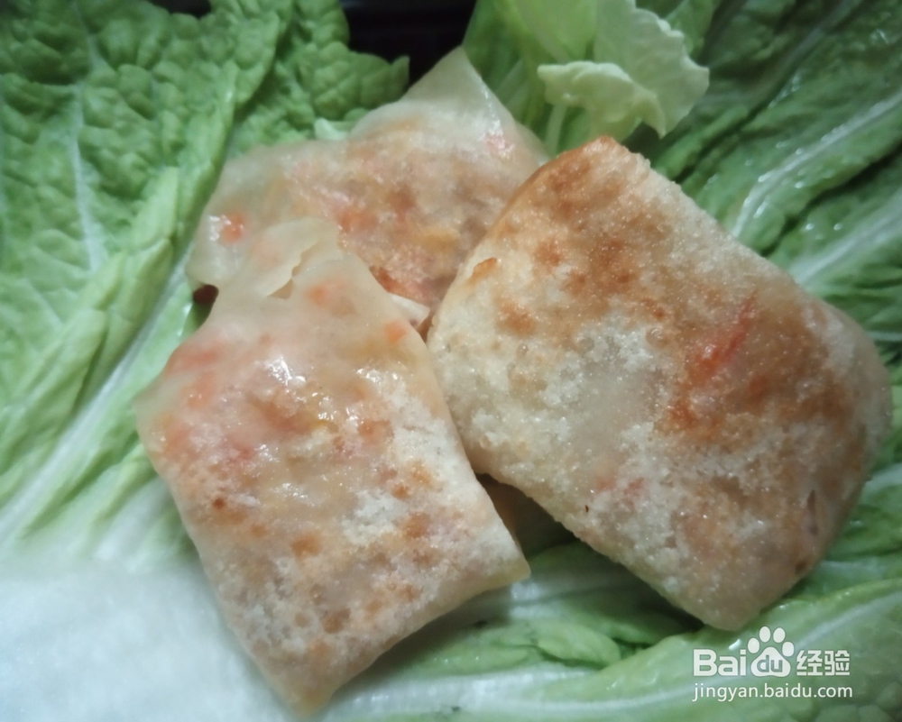 用饺子皮煎制一盘酥脆