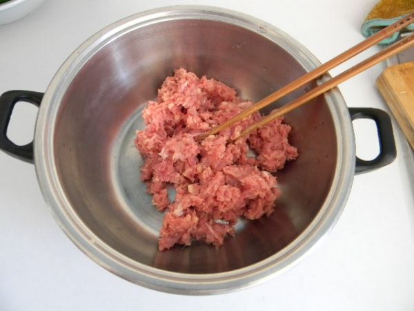 青椒猪肉水煎包