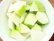 玉米萝卜排骨汤