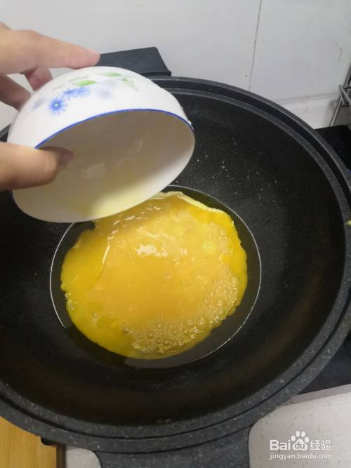 香肠蛋炒饭怎么做？