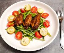 鸡中翅苦菊沙拉的做法