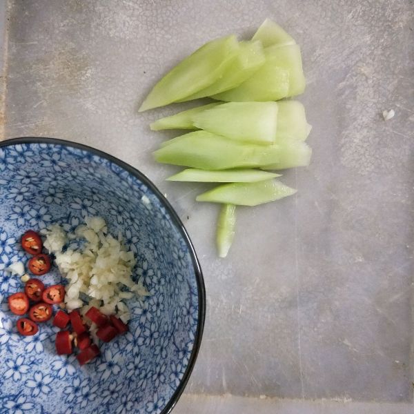 家常油麦菜麦饭
