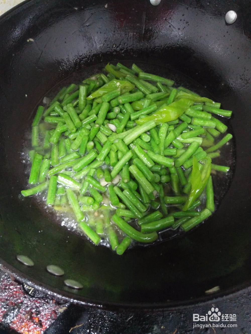 妈妈最爱做的炒豆角怎么做简单有好吃