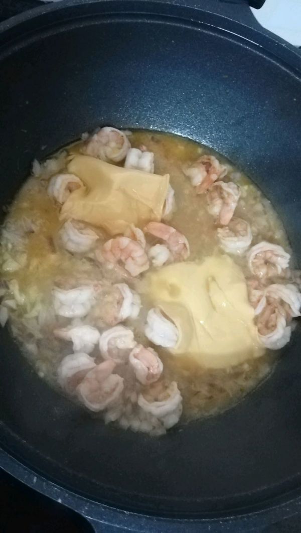 鲜虾芝士奶油意面