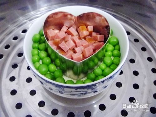 【青豆火腿蛋羹】充满爱心的营养蛋羹