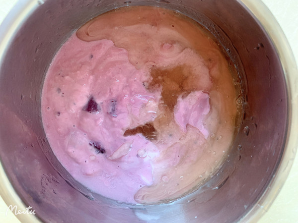 美味酸奶巧克力慕斯