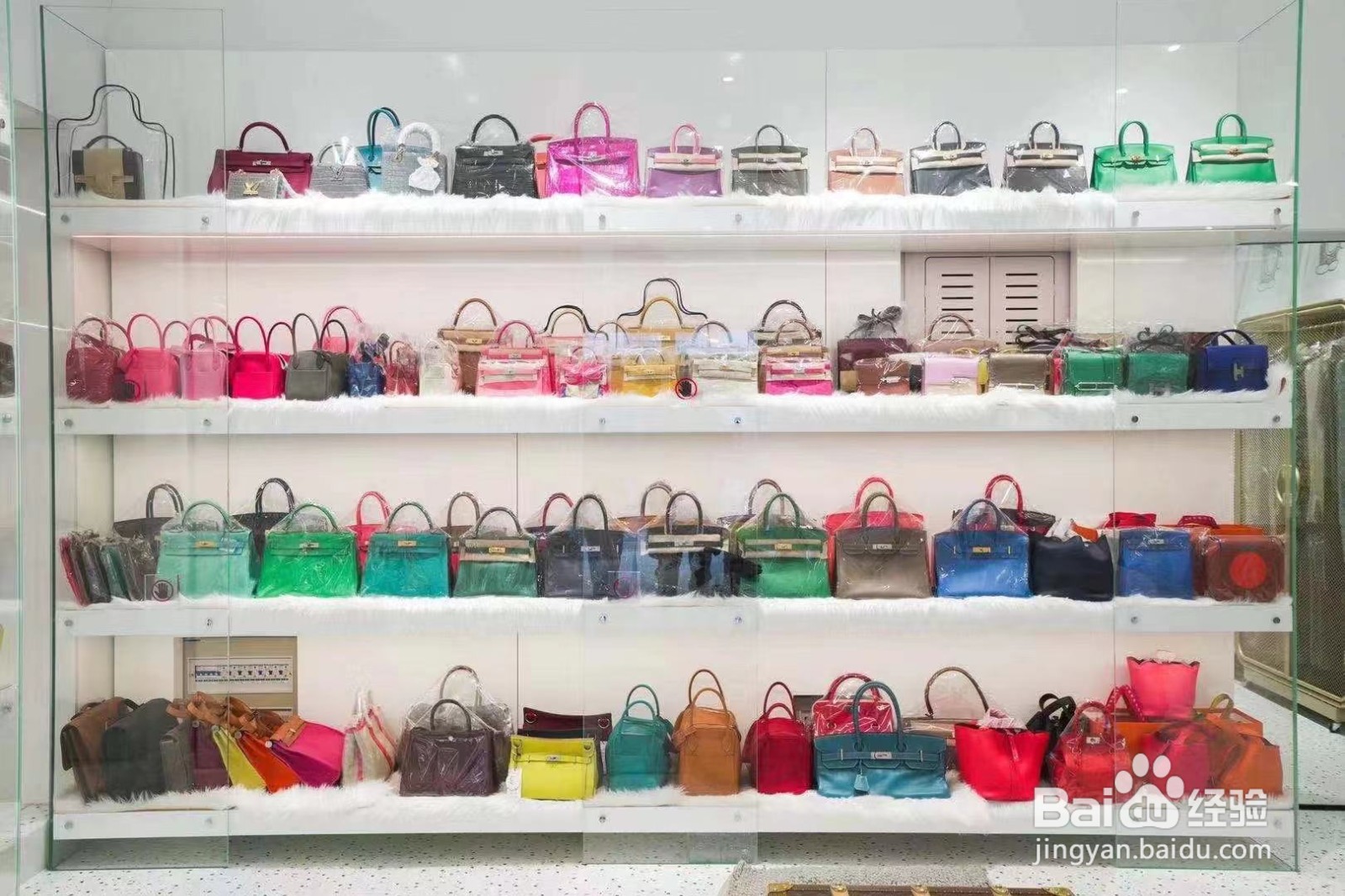 为什么护理奢侈品包贵?