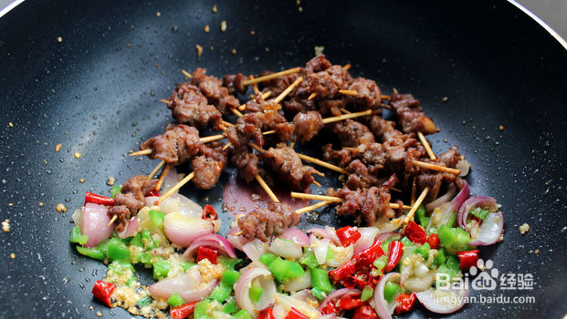 孜然蒜香羊肉串