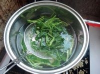 腊肉炒菠菜怎么做