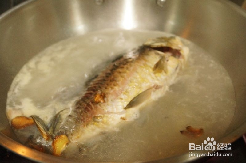 怎么做香菇豆腐鲫鱼汤