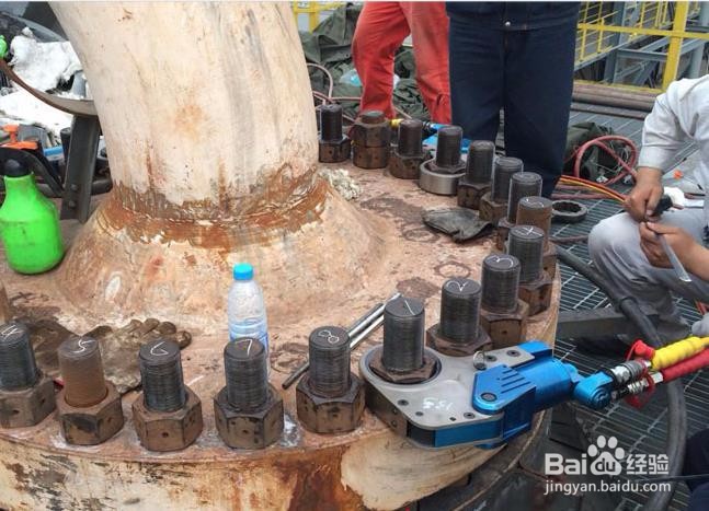 液压扭矩扳手操作如何安全进行？