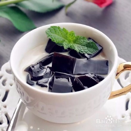 手把手教会你做夏日美食芋圆烧仙草