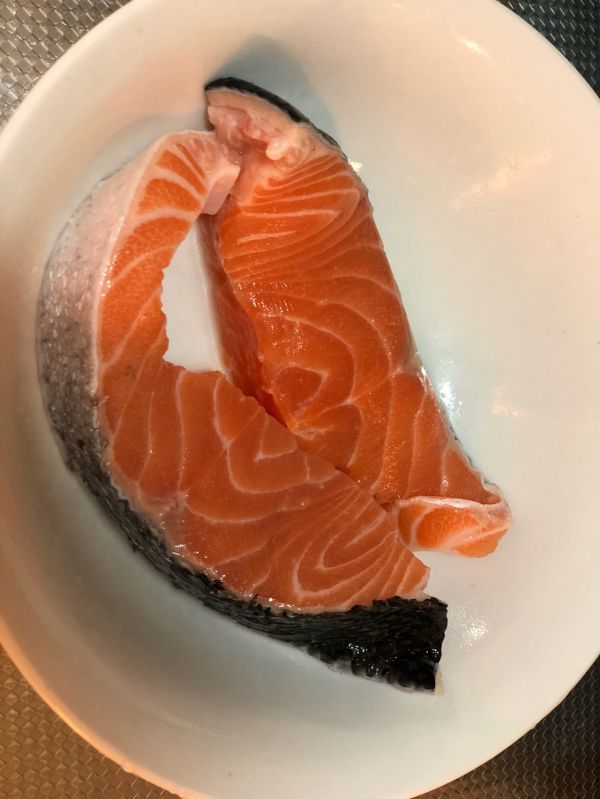 三文鱼藜麦沙拉