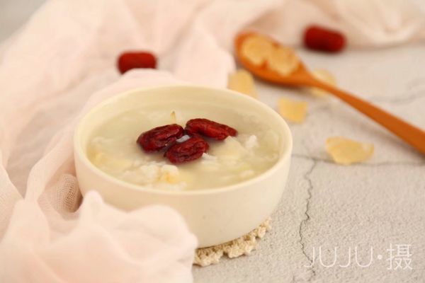 红枣百合银耳粥