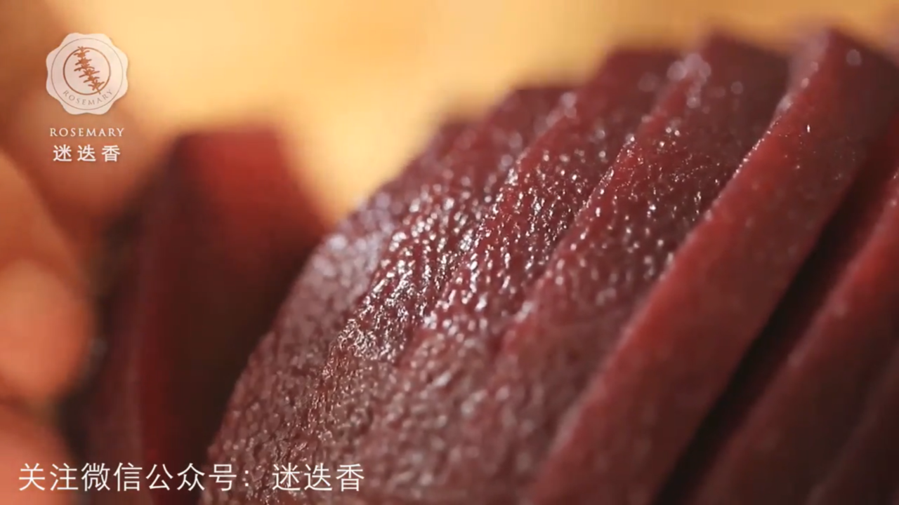 如何制作红酒炖雪梨