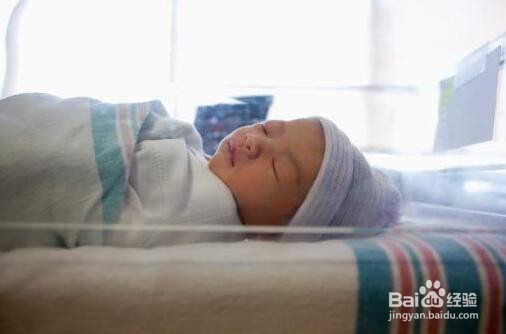 安抚婴儿哭泣的几个妙招，爸妈都学起来