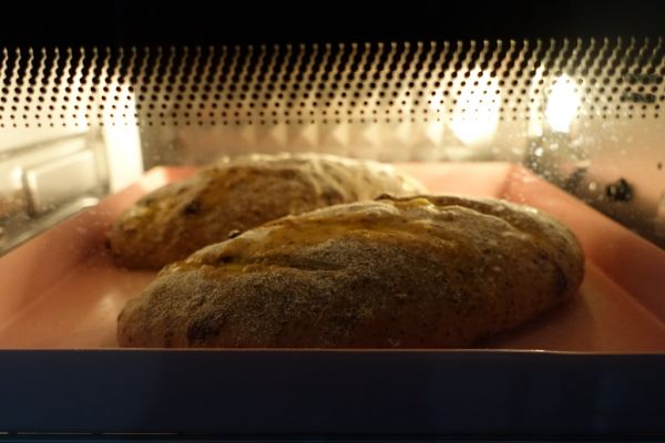 红茶核桃蔓越莓软欧