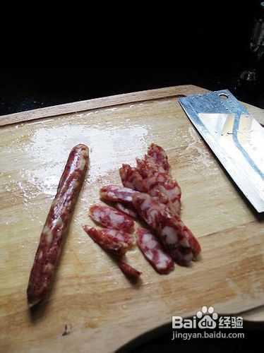 广式腊味煲仔饭