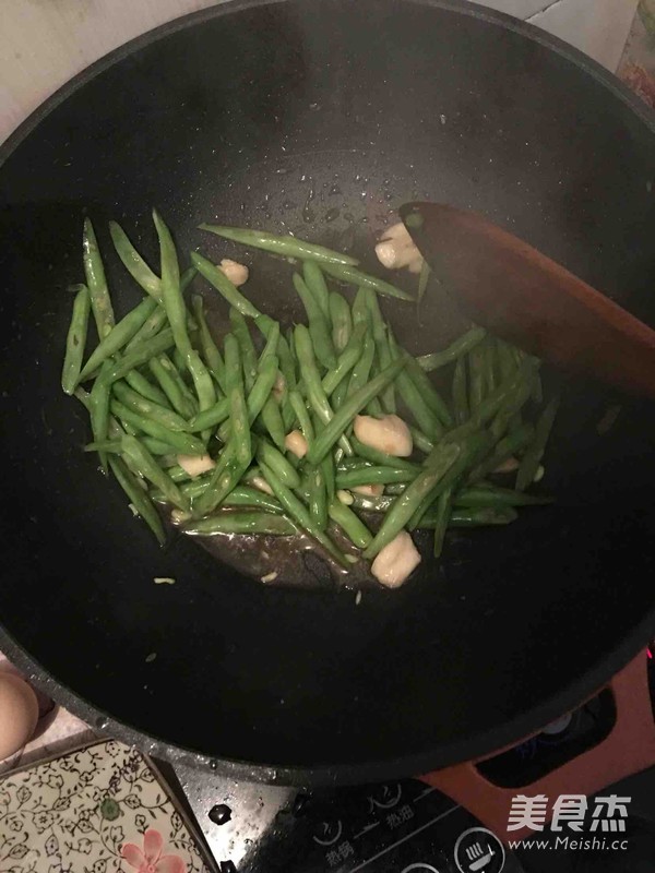 四季豆炒蛋的做法
