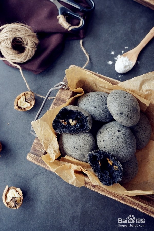 黑麻石麻薯包的做法