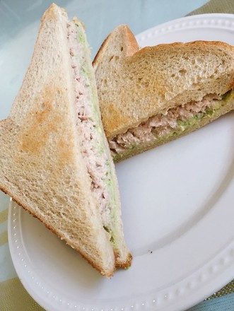【快手早餐】吞拿鱼牛油果三明治