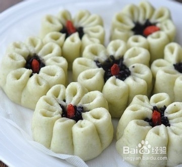 黑米菊花包的做法