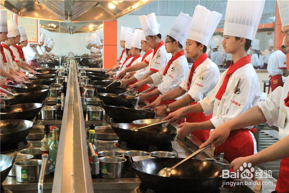 男孩子想学习厨师去哪里学好?学烹饪怎么学?