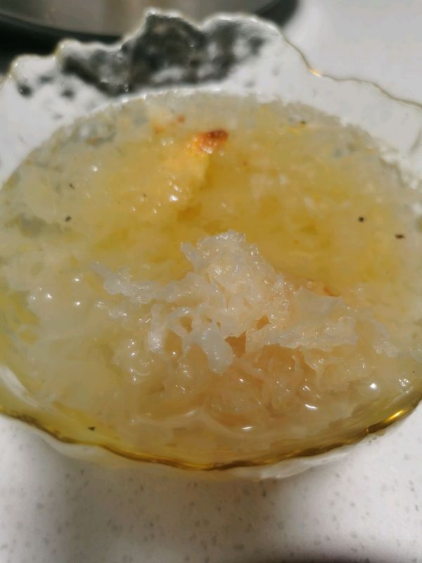 红枣牛奶百合银耳汤