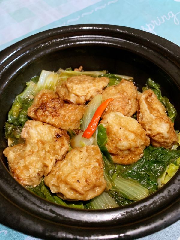 杭白菜炖面筋包肉