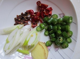 如何做好吃的炒凉粉