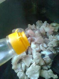菜杆烧肉的做法