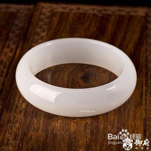 关于和田玉青玉的鉴定我们需要做些什么