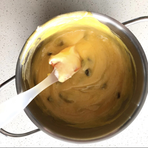 无冰渣丝滑口感芒果蔓越莓冰激凌