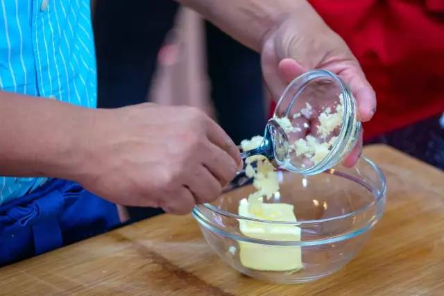 啤酒青口的做法，妈妈们快学学吧！