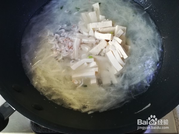 家常美味之萝卜豆腐汤的具体做法