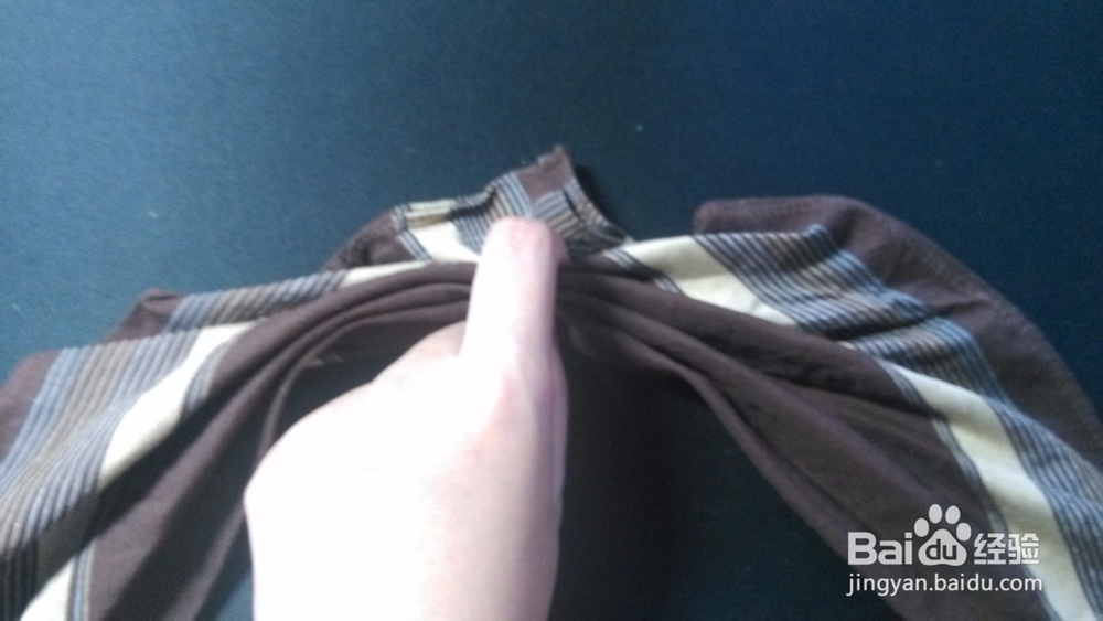 春意和雄鸡的餐巾做法