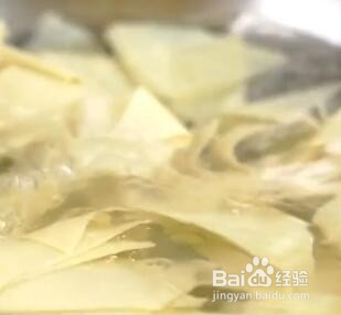 如何做尖椒干豆腐？