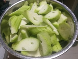 蚝油炒丝瓜的做法