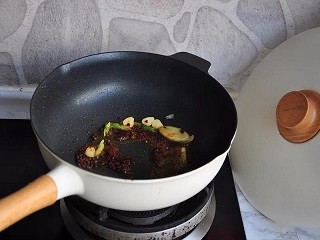 海鲜麻辣烫怎么做？